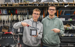 Projekty-studentów-I-roku-mechatroniki-i-AiR-fot-Maciej-Giedrojć-Juraha-PB