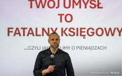 2026-02-26-Kawiarnia-Naukowa-Pułapki-myślenia-fot.-Maciej-Giedrojć-Juraha-PB