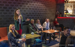 2026-02-26-Kawiarnia-Naukowa-Pułapki-myślenia-fot.-Maciej-Giedrojć-Juraha-PB