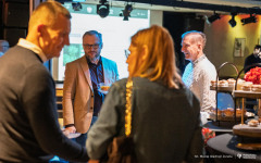 2026-02-26-Kawiarnia-Naukowa-Pułapki-myślenia-fot.-Maciej-Giedrojć-Juraha-PB