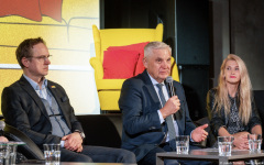 2026-03-03- Żółta-Kanapa-konferencja