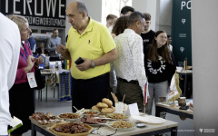 2026-05-19-International-Staff-Week-Cultural-Stands-fot-Aneta-Kondzior