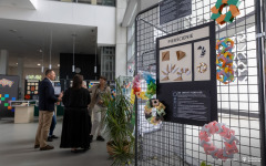 2026-06-16-otwarcie-wystawy-Barwy-Matematyki-w-Bibliotece-PB-fot-Iryna-Mikhno-PB