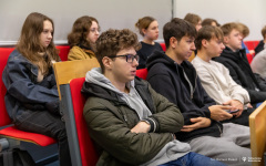 2025-11-21-Across-fot-Dariusz-Piekut-PB