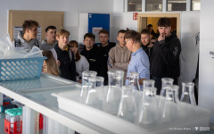 2025-11-05-AugustowskieCentrum-Edukacjne-wizyta-na-PB-fot-Dariusz-Piekut-PB