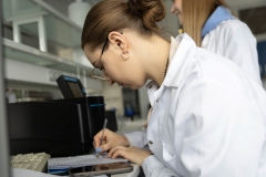 2023.05.16_Biotechnologia-zajecia_fot.-Dariusz-Piekut_PB-1