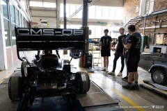 Zespół Cerber Motorsport z Politechniki Białostockiej pracuje nad bolidem CMS-08 w Hali Maszyn Wydziału Mechanicznego, fot. Agnieszka Sakowicz-Stasiulewicz