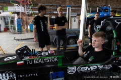 Zespół Cerber Motorsport z Politechniki Białostockiej pracuje nad bolidem CMS-08 w Hali Maszyn Wydziału Mechanicznego, fot. Agnieszka Sakowicz-Stasiulewicz