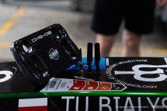 Zespół Cerber Motorsport z Politechniki Białostockiej pracuje nad bolidem CMS-08 w Hali Maszyn Wydziału Mechanicznego, fot. Agnieszka Sakowicz-Stasiulewicz