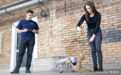2025-04-02-Marionetka-cyberpies_fot-Dariusz-Piekut-PB