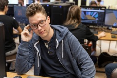 Student Wydziału Informatyki Politechniki Białostockiej w sali komputerowej fot_Agnieszka_Sakowicz_Stasiulewicz_PB-3
