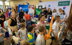 2025-05-30-Dzień-Dziecka-dla-dzieci-z-domów-dziecka-w-Urzędzie-Wojewódzkim-fot-Iryna-Mikhno-PB