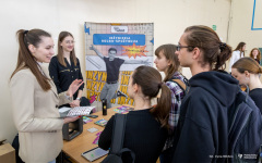 2024-04-22-Dzien-Nauki-w-III-LO-fot-Iryna-Mikhno-PB-23