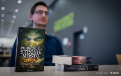 2023.12.11 Edgar Hyniewiecki - autor książek fantasy z wydziału mechanicznego fot.Dariusz Piekut PB