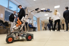 Wielozadaniowy robot łazik z długim ramieniem -chwytakiem, konkurs-El-Robo-Mech_fot.Dariusz-Piekut_PB-94