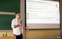 2026-02-27 "Wykład Etanol, czyli pomiędzy przyjemnością a cierpieniem" fot. Aleksandra Kamińska PB