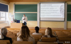 2026-02-27 "Wykład Etanol, czyli pomiędzy przyjemnością a cierpieniem" fot. Aleksandra Kamińska PB