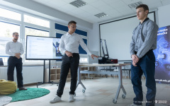 2026-04-15-El-Robo-Mech-fot-Dariusz-Piekut-PB-39