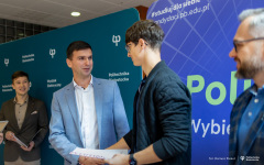 2025-10-15-Rozdanie-stypendiów-przemysłowych-na-WE-fot-Dariusz-Piekut-PB