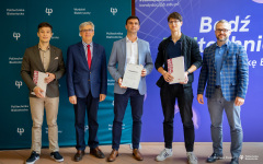 2025-10-15-Rozdanie-stypendiów-przemysłowych-na-WE-fot-Dariusz-Piekut-PB