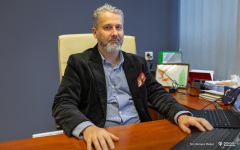Studenci oraz pracownicy z WM zaprojektowali prototyp adaptera umożliwiającego zamocowanie płóz na hulajnodze_fot.Dariusz Piekut_PB