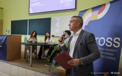 2025-05-29-Uniwersytet-Europejski-Across-debata-inkluzywność-i-równość-fot-Maciej-Giedrojc-Juraha