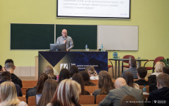 2025-05-29-Uniwersytet-Europejski-Across-debata-inkluzywność-i-równość-fot-Maciej-Giedrojc-Juraha
