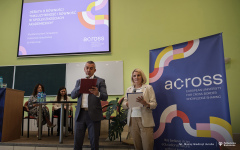 2025-05-29-Uniwersytet-Europejski-Across-debata-inkluzywność-i-równość-fot-Maciej-Giedrojc-Juraha