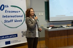 Dr-hab.-inz.-Marta-Kosior-Kazberuk-prof.-PB-Rektor-Politechniki-Bialostockiej-dokonuje-inauguracji-International-Staff-Week-_fot.Dariusz-Piekut_PB-1