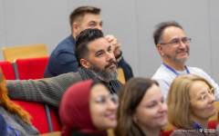 2025-12-01-International-Staff-Week-fot-Dariusz-Piekut-PB