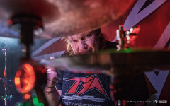 2025-10-24-Koncert-Kultowej-Akadery-fot-Maciej-Giedrojc-Juracha