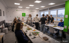 2025-12-10-Kawka-z-profesorem-fot-Iryna-Mikhno-PB