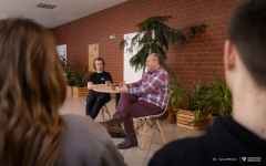 2025-12-10-Kawka-z-profesorem-fot-Iryna-Mikhno-PB