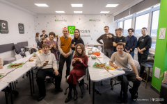 2025-12-10-Kawka-z-profesorem-fot-Iryna-Mikhno-PB