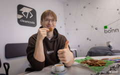 2025-12-10-Kawka-z-profesorem-fot-Iryna-Mikhno-PB