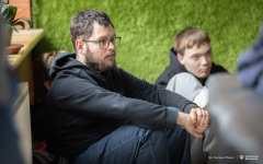 026-03-25-Kawka-z-profesorem-fot-Dariusz-Piekut-PB