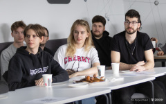 026-03-25-Kawka-z-profesorem-fot-Dariusz-Piekut-PB