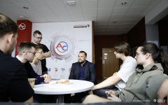 2026-05-20-Kawka-z-profesorem-Zajkowskim-WE-fot-Aneta-Kondzior