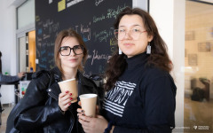 2025-11-05-WM-kawka-z-prof-Kuciejem-fot-Iryna-Mikhno-PB