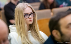 2025-03-31-WIZ-Agenda-AI-w-marketingu-fot-Iryna-Mikhno-PB-38