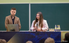 2025-03-31-WIZ-Agenda-AI-w-marketingu-fot-Iryna-Mikhno-PB-40