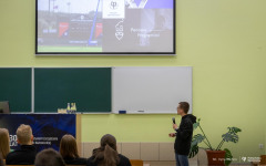 2025-03-31-WIZ-Agenda-AI-w-marketingu-fot-Iryna-Mikhno-PB-45