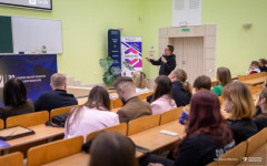 2025-03-31-WIZ-Agenda-AI-w-marketingu-fot-Iryna-Mikhno-PB-92