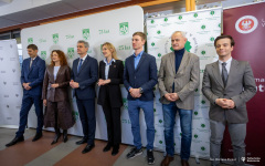 2025-12-02-Konferencja-prasowa-jubileusz-AZS-fot-Dariusz-Piekut-PB