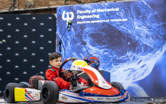 2025-03-25-konferencja-prasowa-gokart-Igora-Ponichtery-–-zawodnika-kartingowego-z-Bialegostoku-fot-Iryna-Mikhno-4