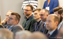 2025-01-21-XXI-Konferencja-Światłowody-i-ich-zastosowania-fot-Dariusz-Piekut