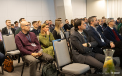 2025-01-21-XXI-Konferencja-Światłowody-i-ich-zastosowania-fot-Dariusz-Piekut