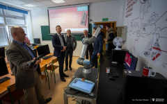 2025-05-20-Otwarcie-Laboratorium-Przemysłowej-Autonomizacji-i-Cyfrowej-Produkcyjna-WE-fot-Dariusz-Piekut-PB