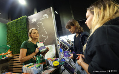 2025-09-12-salon-maturzystow-lodz-dzien-drugi-fot-Paweł-Jankowski-PB
