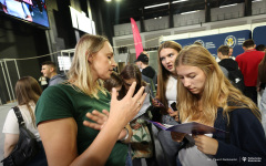 2025-09-12-salon-maturzystow-lodz-dzien-drugi-fot-Paweł-Jankowski-PB